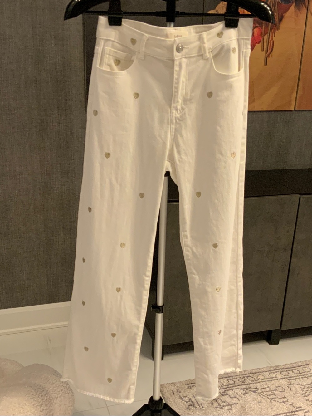 Bellma White High-Waist Jeans with Silver Heart Embellishments M